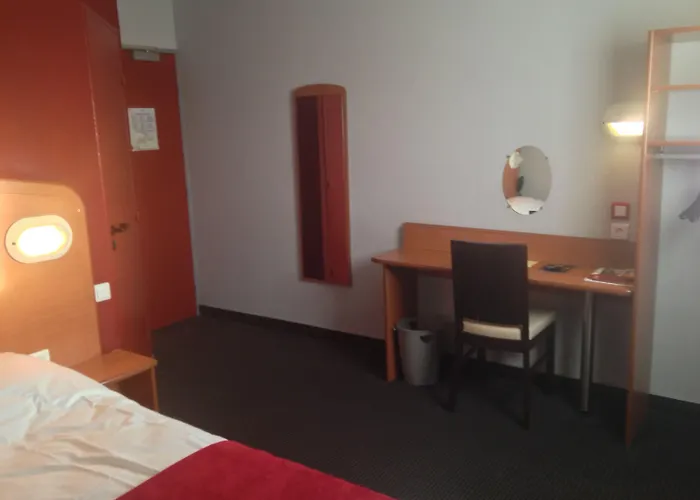 Initial By Balladins Amiens \/